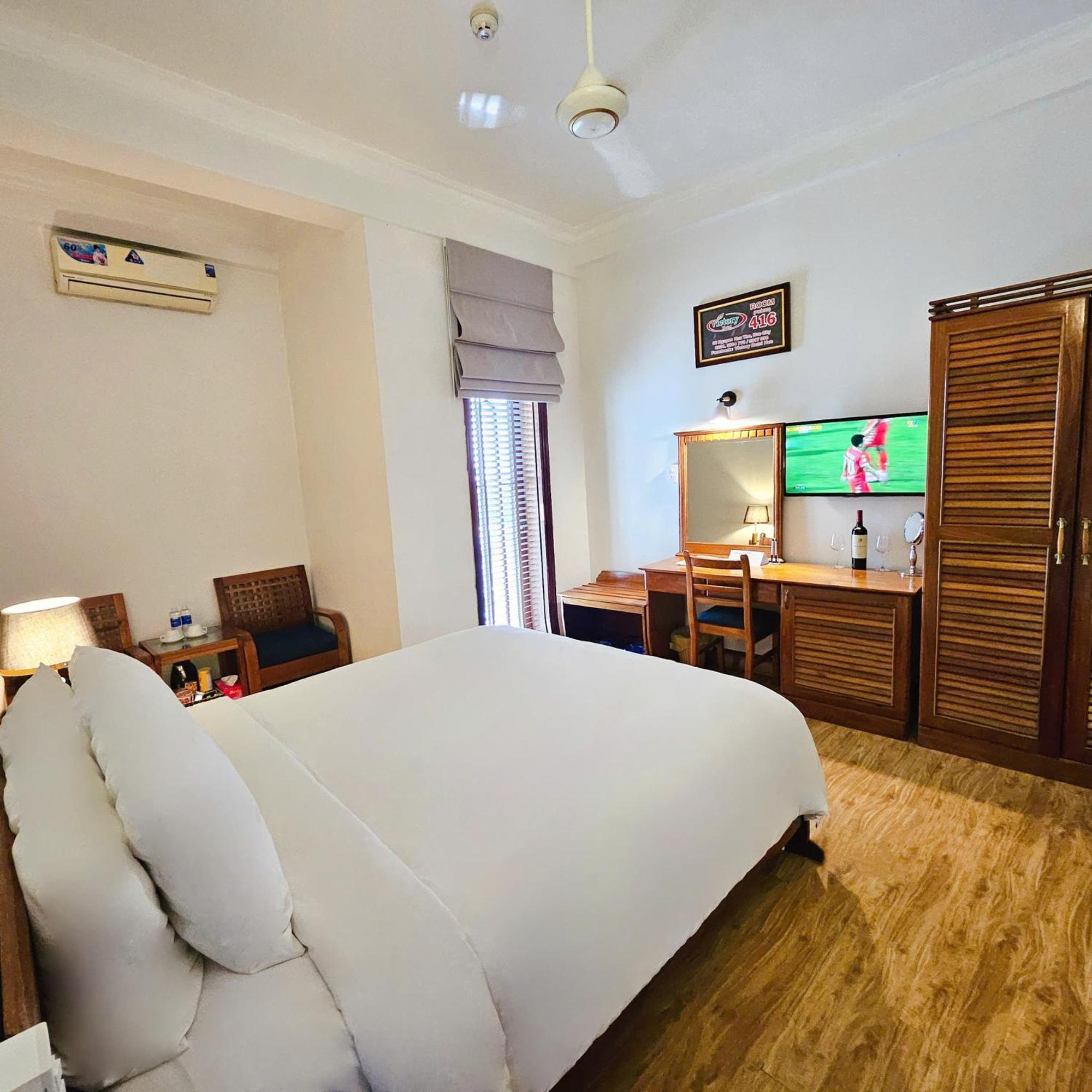 Victory Hotel Hue Esterno foto