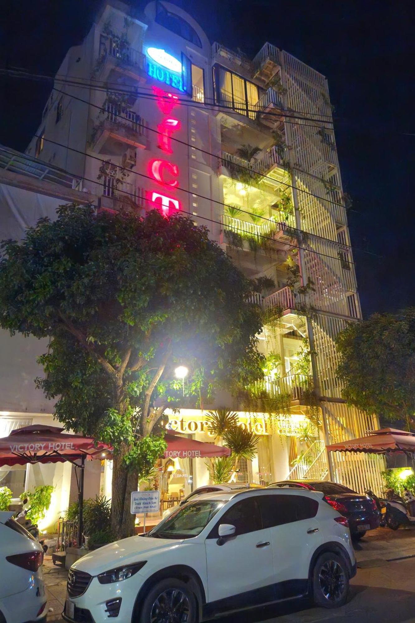 Victory Hotel Hue Esterno foto